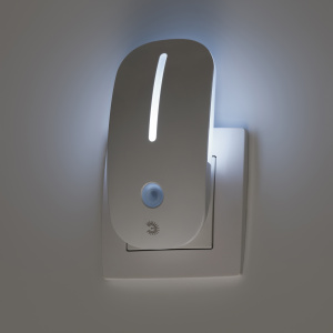 ЭРА Ночник - светильник светодиодный NN-620-LS-W в розетку с датчиком освещенности белый