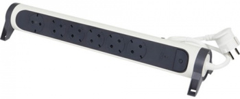 Legrand Удлинитель с поворотным основанием, индикацией потребляемой мощности и защитой от перегрузки серии "Комфорт" 6 x 2К+З с кабелем 1,5 м., цвет: бело-черный